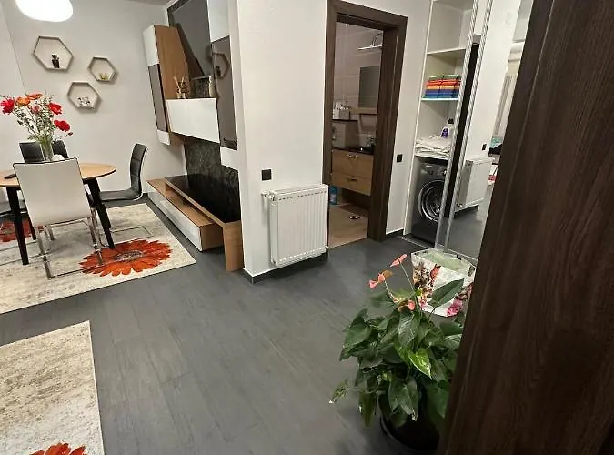 Wonderful View Apartment *