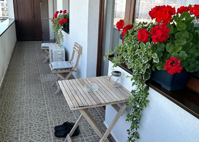 Wonderful View Apartment *